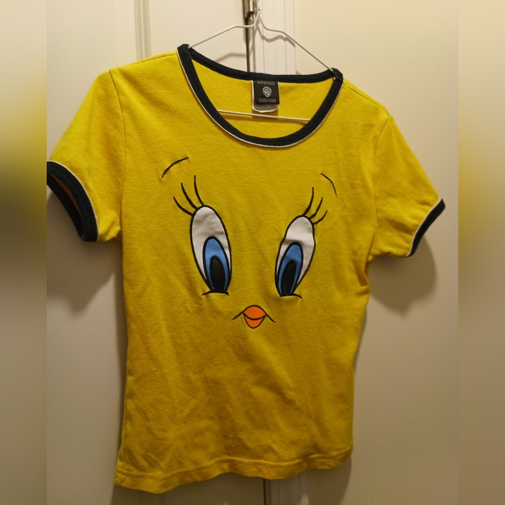 Warner Bros. Tweety Bird Yellow and Black Short Sleeve Tee
